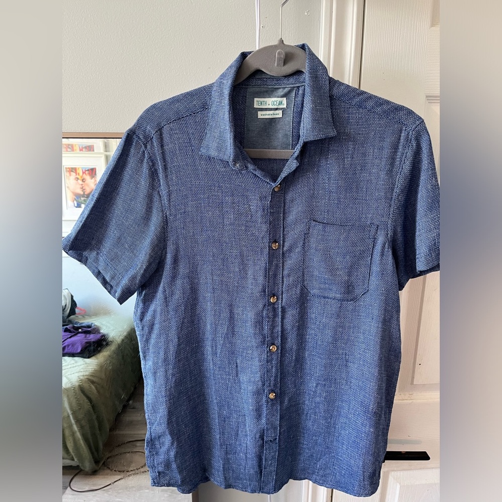 Men’s breathable linen, short sleeve button up